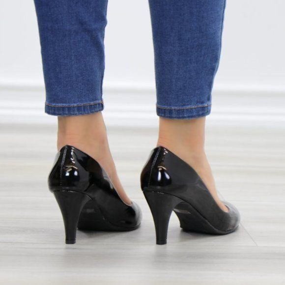 Black Patent Round Toe Kitten Low Heel Pumps - Picture 10 of 11